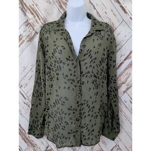 Bella Dahl Green Leopard Print Button Down Top